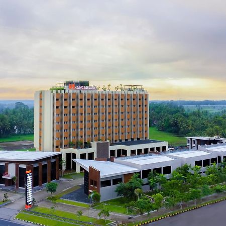 Swiss-Belhotel Airport Джокьякарта Экстерьер фото